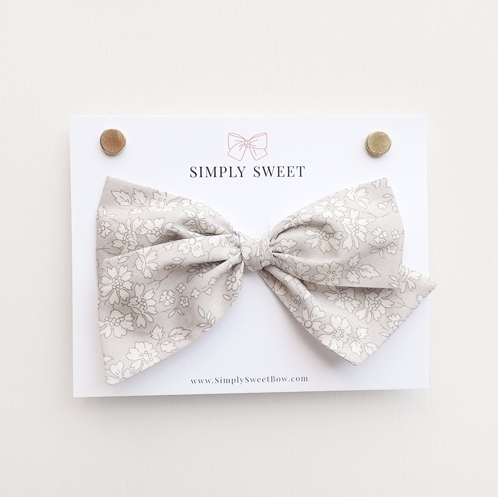 Ann - Knot Bow