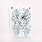 Beth - Edged Bow