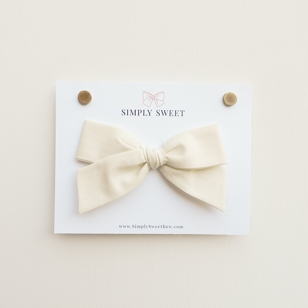 Cream - Handtied Bow