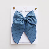 Dolly - Edged Bow