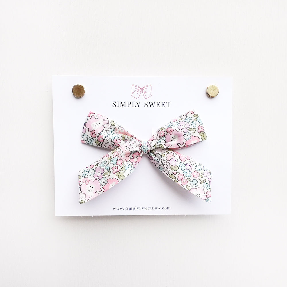 Estelle - Handtied Bow