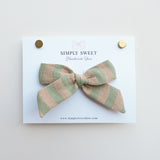 Mae - Handtied Bow
