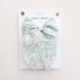 Nina - Edged Bow