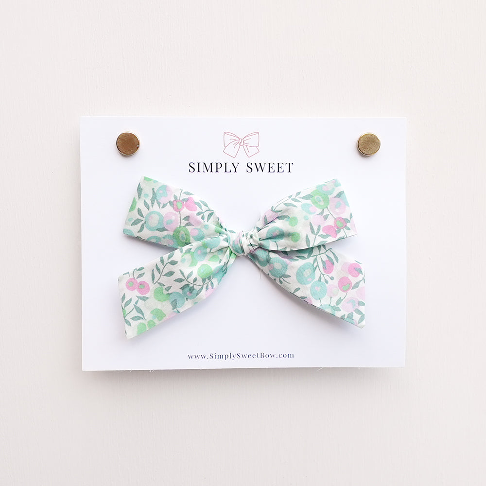 Nina - Handtied Bow