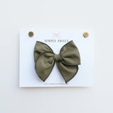 Olive - Edged Bow