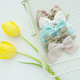 Mae - Knot Bow