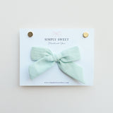 Birdie - Handtied Bow