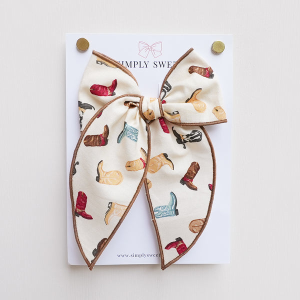 Boot Scoot - Edged Bow