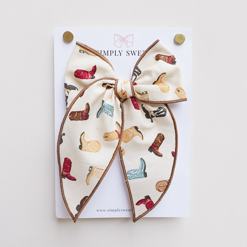Boot Scoot - Edged Bow