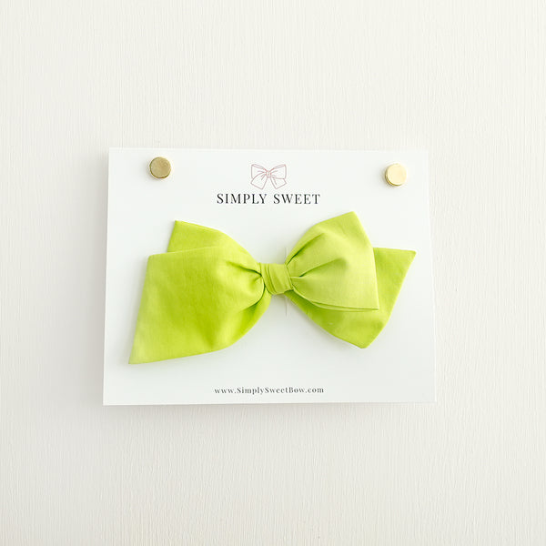 Brittany - Knot Bow