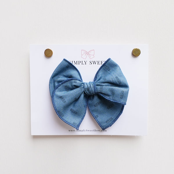 Dolly - Edged Bow