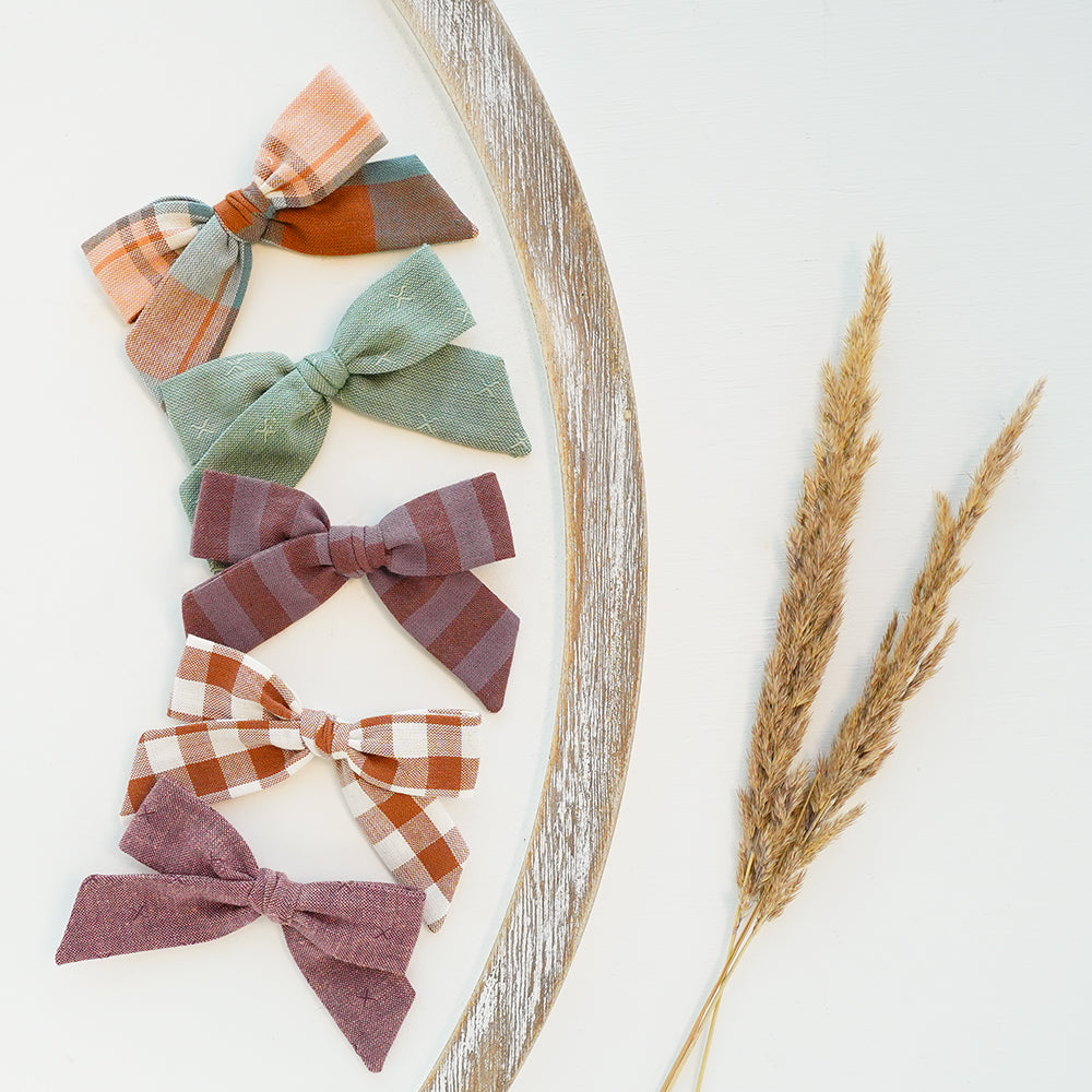 Sagewood - Handtied Bow