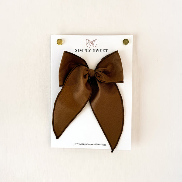 Fawn - Large Edged Bow