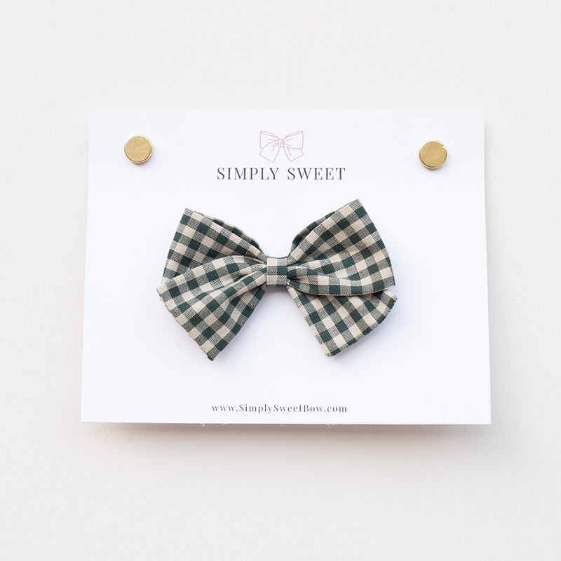 Holly - Classic Bow