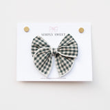 Holly - Edged Bow