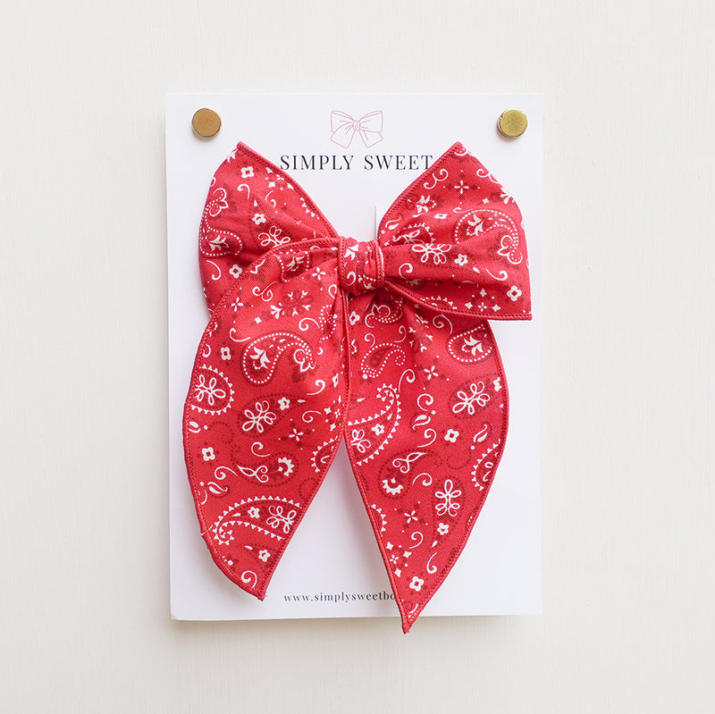 Howdy - Edged Bow