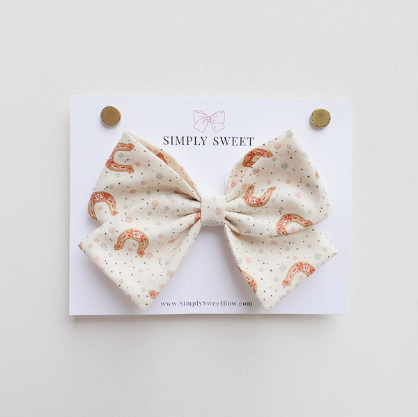 Lucky - Classic Bow