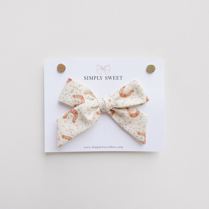 Lucky - Handtied Bow