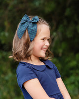 Mary - Edged Bow