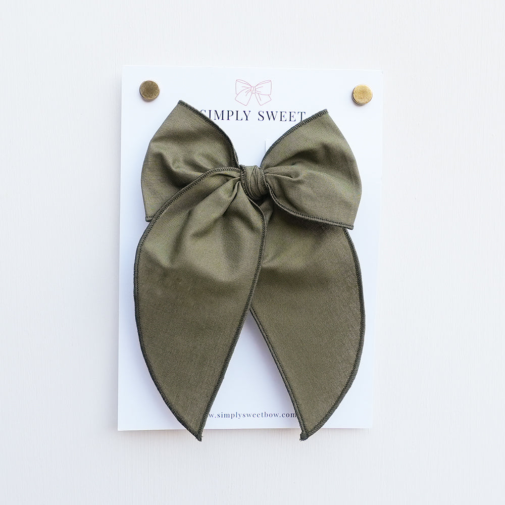 Olive - Edged Bow