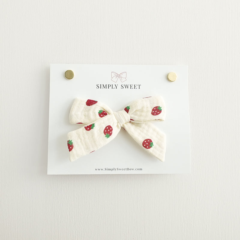 Strawberry - Handtied Bow
