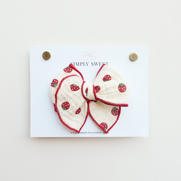 Strawberry - Small Edged Bow