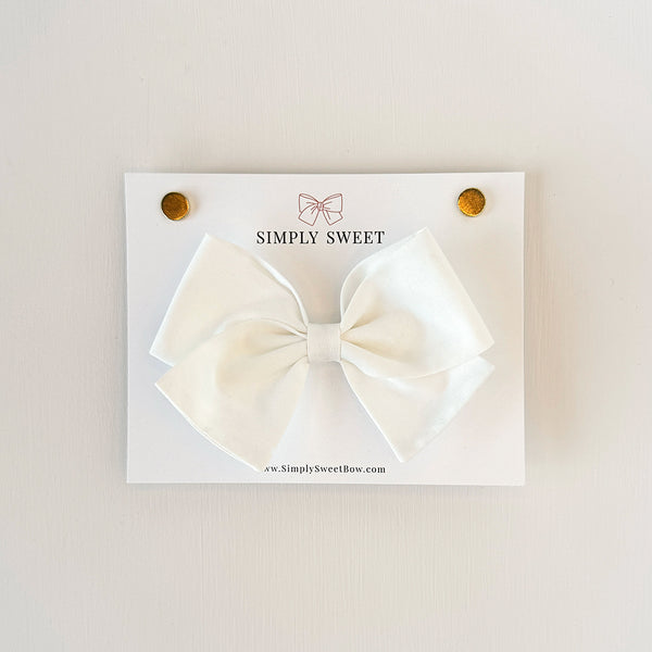 White - Classic Bow