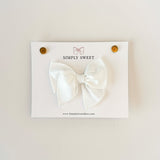 White - Small Edged Bow