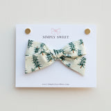 Wonderland - Handtied Bow