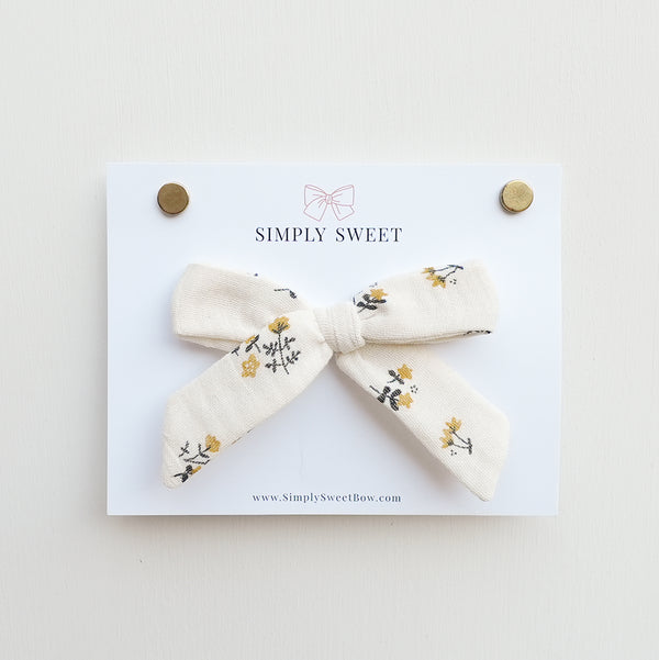 Wren - Handtied Bow